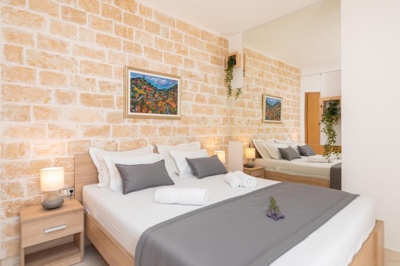 Apartments4You Supetar-The Best And Most Popular Apartments For Discovering The Island - Free Parking - 200 Meters From The Beach Екстериор снимка
