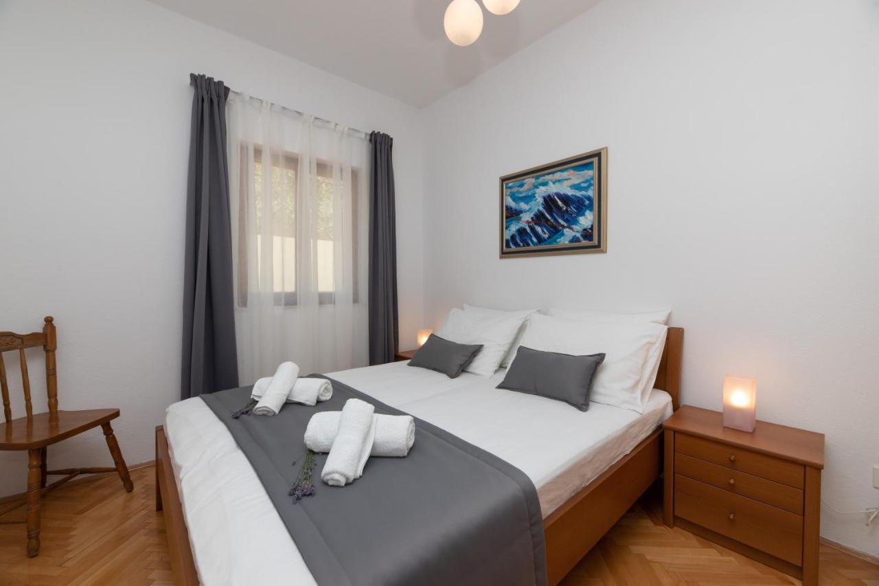 Apartments4You Supetar-The Best And Most Popular Apartments For Discovering The Island - Free Parking - 200 Meters From The Beach Екстериор снимка