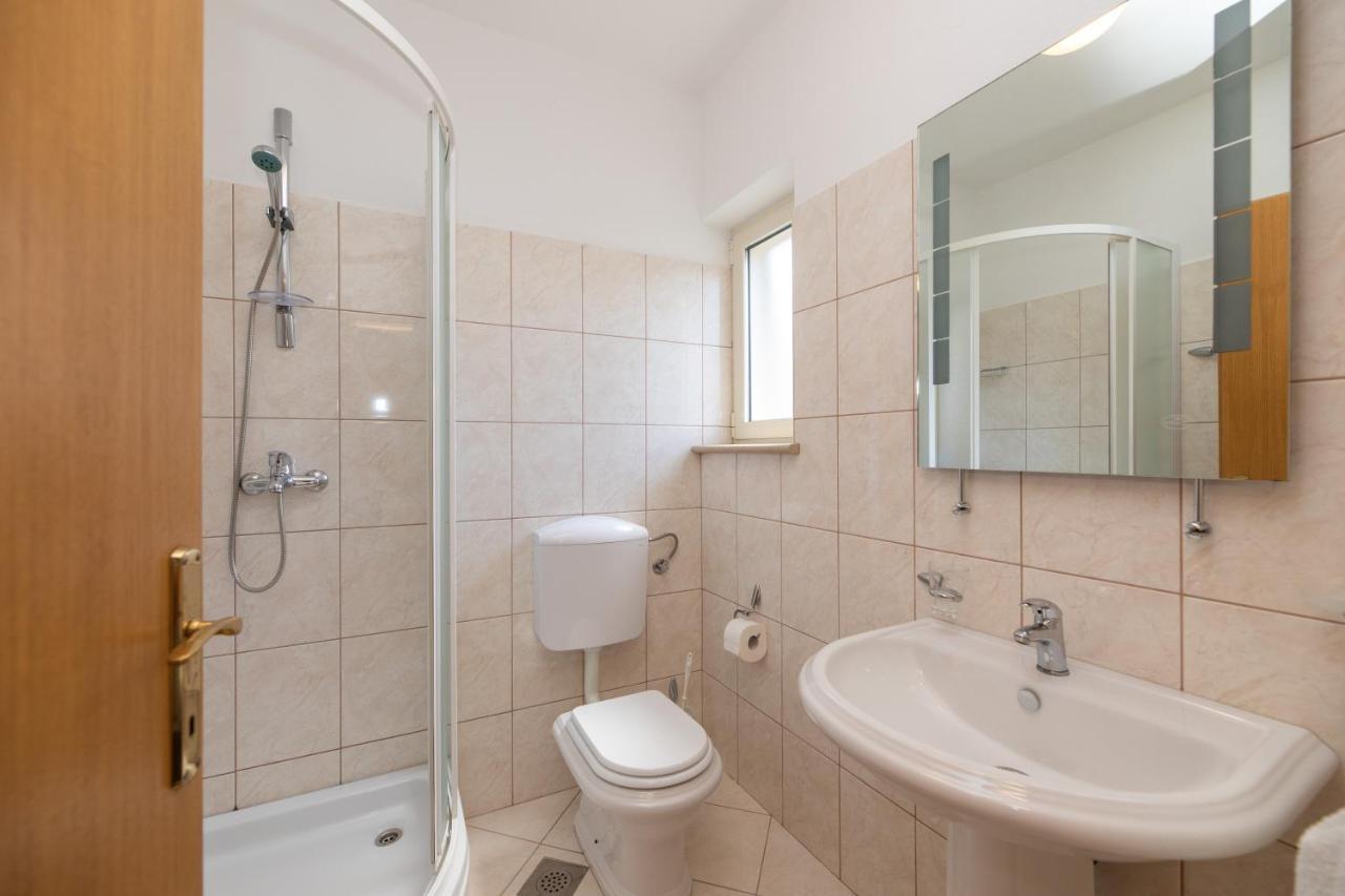 Apartments4You Supetar-The Best And Most Popular Apartments For Discovering The Island - Free Parking - 200 Meters From The Beach Екстериор снимка