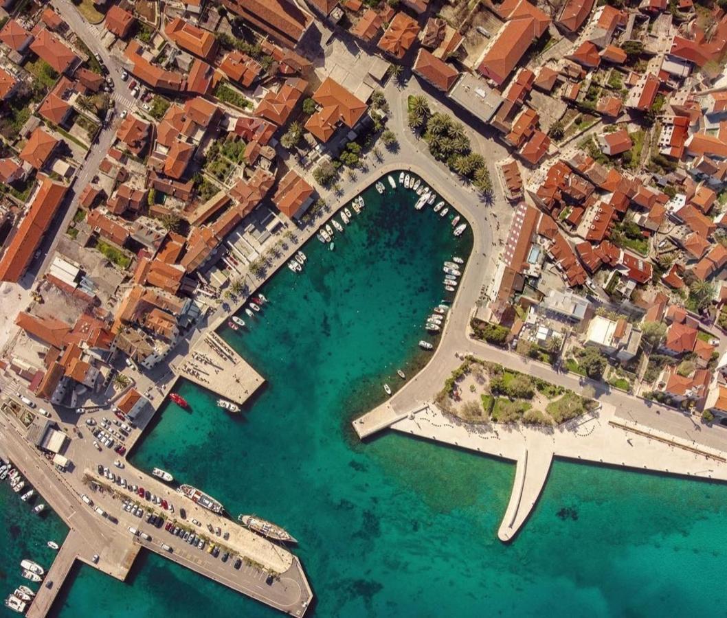 Apartments4You Supetar-The Best And Most Popular Apartments For Discovering The Island - Free Parking - 200 Meters From The Beach Екстериор снимка