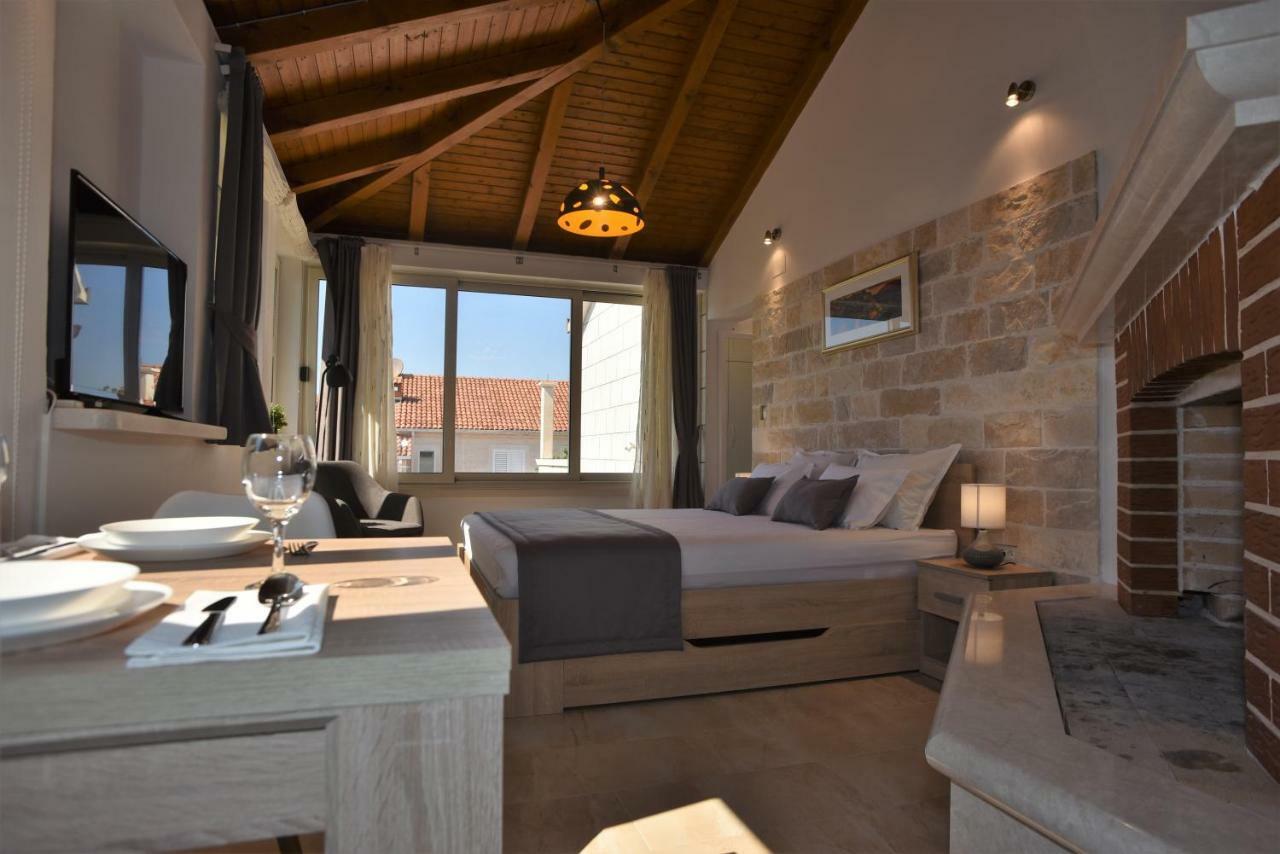 Apartments4You Supetar-The Best And Most Popular Apartments For Discovering The Island - Free Parking - 200 Meters From The Beach Екстериор снимка